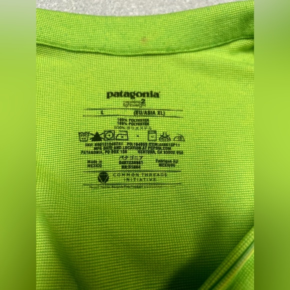 Patagonia brand NWOT size large neon green women’s pullover - Picture 2 of 3